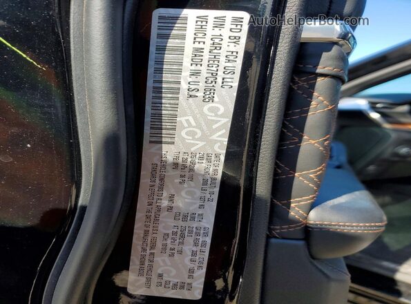 1C4RJHEG7PC516535 2023 JEEP GRAND Black Vista de la etiqueta del VIN
