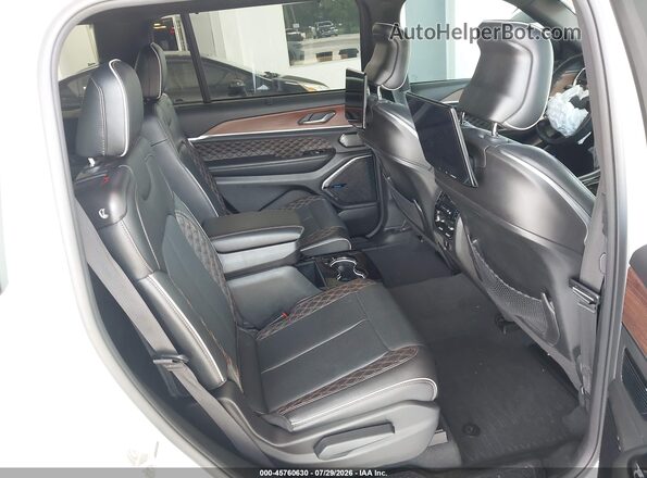 1C4RJJEG5P8776863 2023 JEEP GRAND CHEROKEE L White Вид наклейки з VIN-кодом