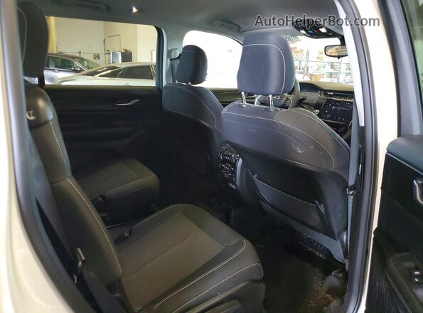 1C4RJKAG8P8790235 2023 JEEP GRAND White Вид задньої частини салону