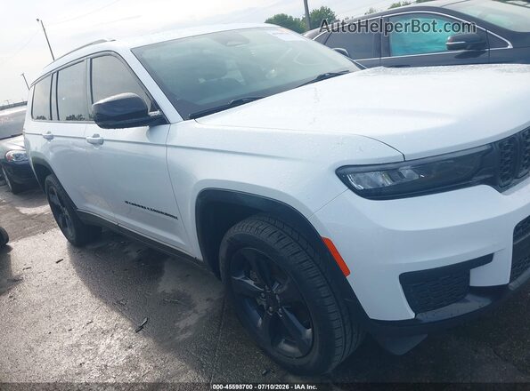 1C4RJKAGXR8938033 2024 JEEP GRAND CHEROKEE L White Widok wnętrza z tyłu