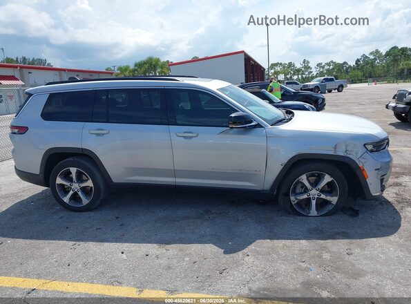 1C4RJKBG2R8519432 2024 JEEP GRAND CHEROKEE L Silver Widok wnętrza z tyłu