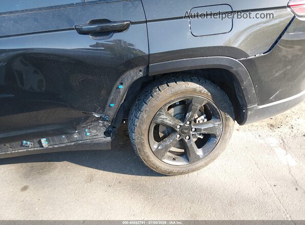 1C4RJKBG3P8736372 2023 JEEP GRAND CHEROKEE L Черный Вид спереди