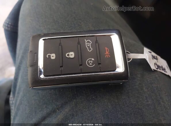 1C4RJKBG3P8828887 2023 JEEP GRAND CHEROKEE L Серый Вид панели приборов
