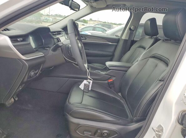 1C4RJKBG3R8916261 2024 JEEP GRAND Белый Вид салона спереди