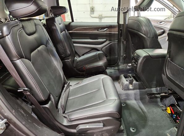 1C4RJKBGXP8812816 2023 JEEP GRAND Gray Вид задньої частини салону