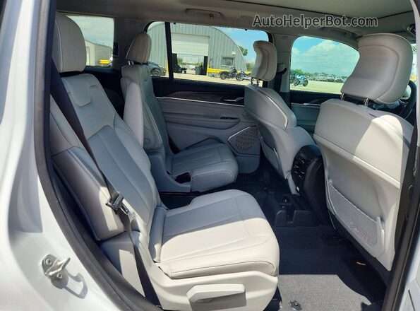 1C4RJKDG2P8718278 2023 JEEP GRAND White Vista interior trasera