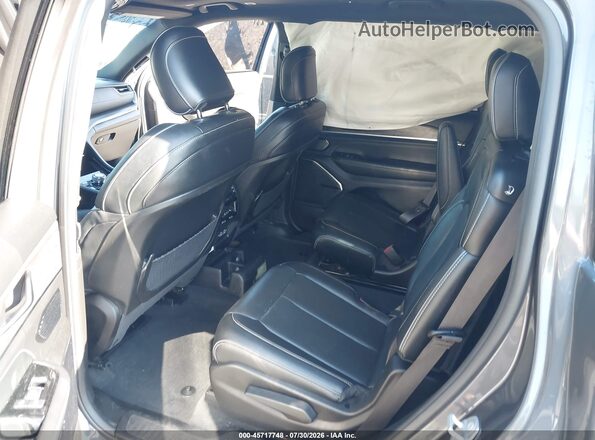 1C4RJKDGXP8809900 2023 JEEP GRAND CHEROKEE L Gray Вид наклейки з VIN-кодом
