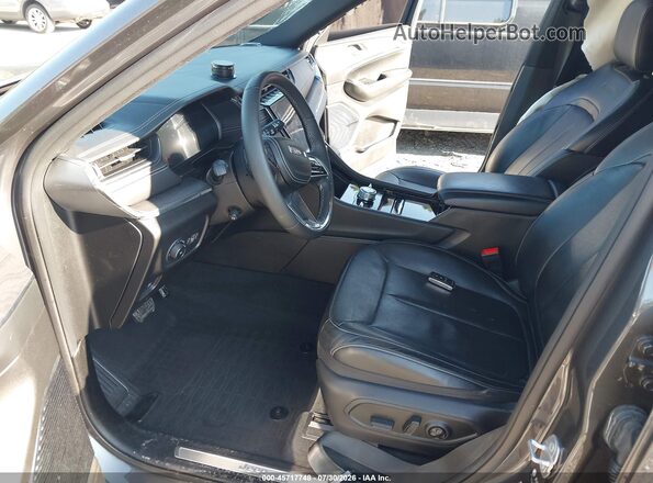 1C4RJKDGXP8809900 2023 JEEP GRAND CHEROKEE L Gray Вид салону спереду