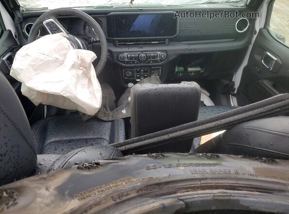 1C4RJXP63RW202994 2024 JEEP WRANGLER Белый Вид панели приборов