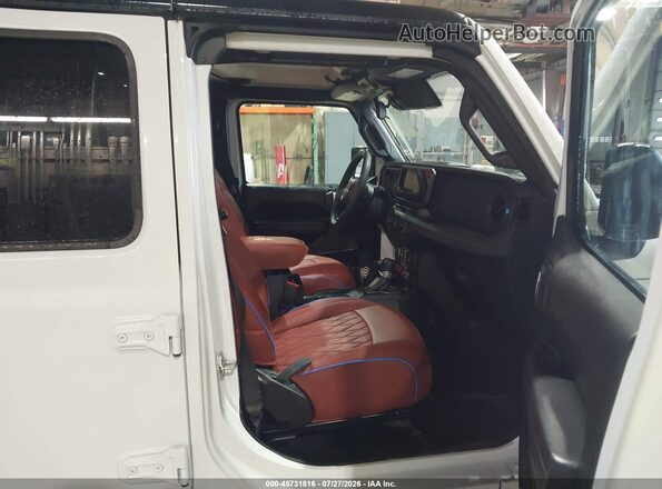 1C4RJXR68RW223613 2024 JEEP WRANGLER White Vista interior delantera