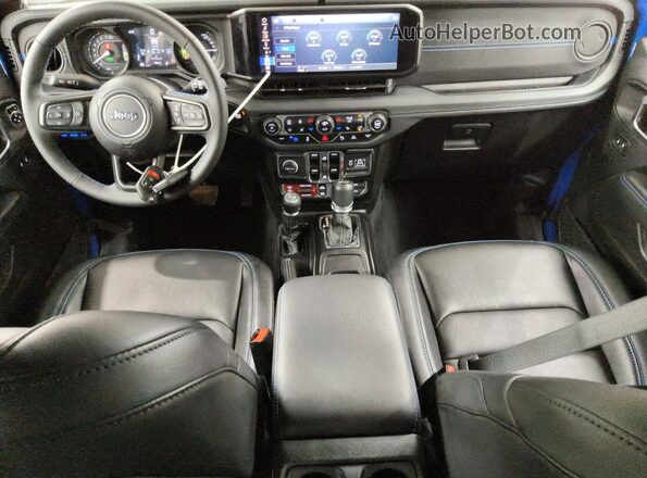 1C4RJXR6XRW186788 2024 JEEP WRANGLER Синий Вид панели приборов