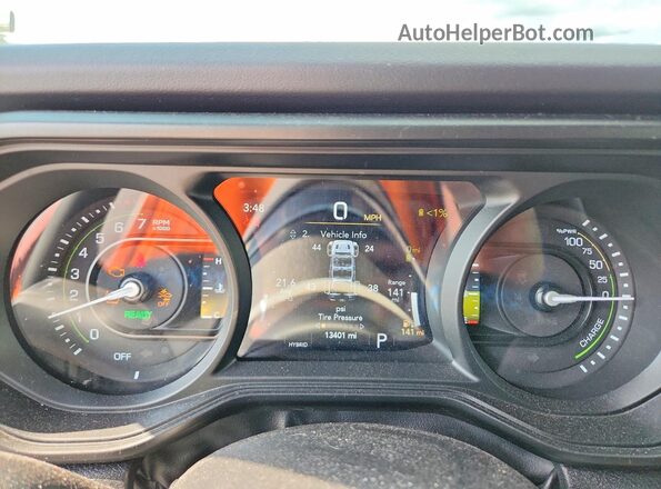 1C4RJXU68RW305557 2024 JEEP WRANGLER Белый Вид щитка приборов