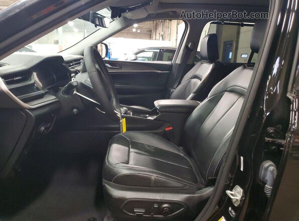 1C4RJYB61P8907484 2023 JEEP GRAND Black Widok wnętrza z przodu