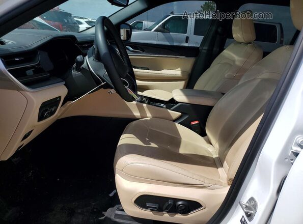 1C4RJYB63N8756189 2022 JEEP GRAND White Front interior view