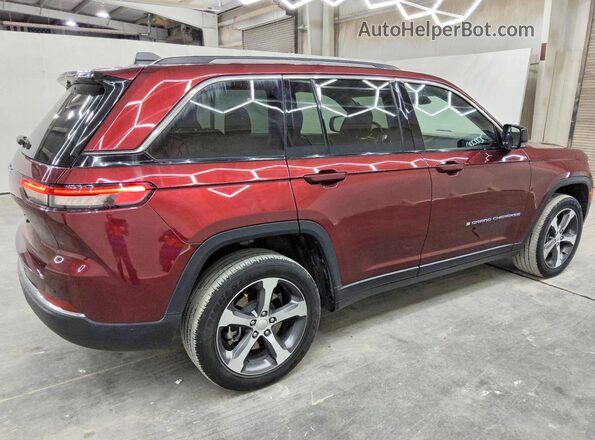 1C4RJYB63P8795044 2023 JEEP GRAND Burgundy Trasero derecho