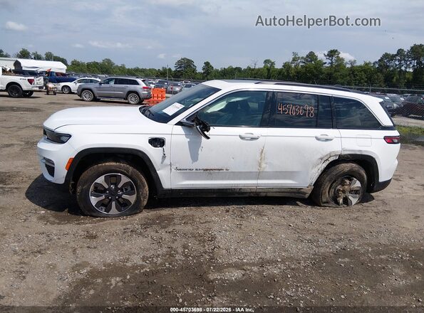 1C4RJYB66RC145947 2024 JEEP GRAND CHEROKEE 4XE White 360 interior view