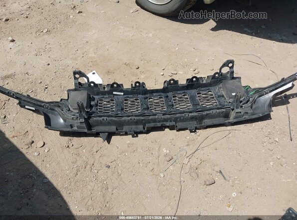 1C4RJYB68R8531983 2024 JEEP GRAND CHEROKEE 4XE Silver 