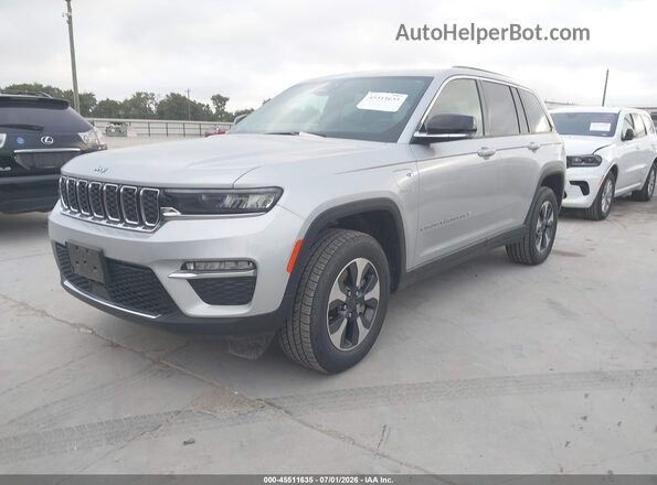1C4RJYB6XRC116872 2024 JEEP GRAND CHEROKEE 4XE Silver Առջևի ձախ երեք քառորդ տեսարան