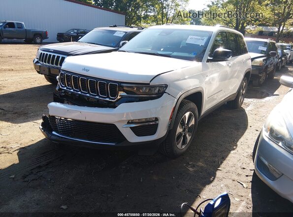 1C4RJYB6XRC129623 2024 JEEP GRAND CHEROKEE 4XE White Առջևի ձախ երեք քառորդ տեսարան
