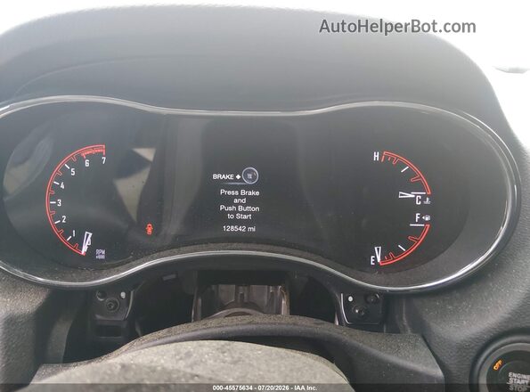 1C4SDJFT8HC637880 2017 DODGE DURANGO White Vista de los asientos traseros