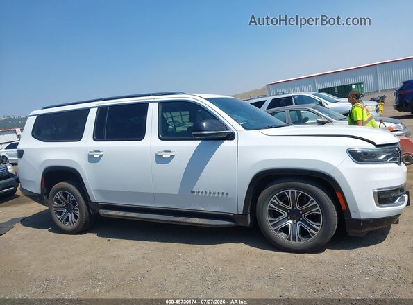 1C4SJRBP1RS136997 2024 JEEP WAGONEER L White Սալոնի հետևի տեսք
