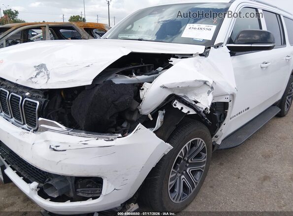 1C4SJSBPXPS569044 2023 JEEP WAGONEER L White Widok z przodu