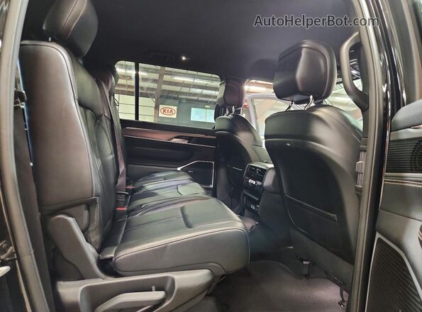 1C4SJSBPXSS514649 2025 JEEP WAGONEER Black უკანა სალონის ხედი