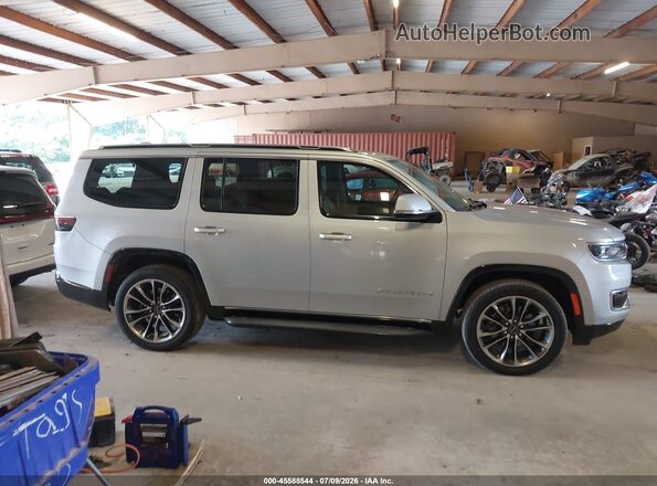 1C4SJUBT2NS115229 2022 JEEP WAGONEER Gray Rear interior view