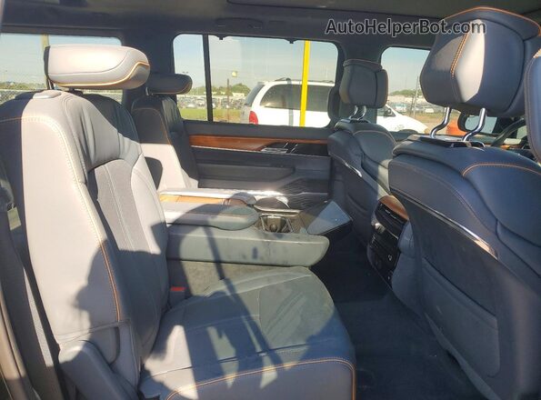 1C4SJVFJ8NS102788 2022 JEEP GRAND Черный Вид задней части салона