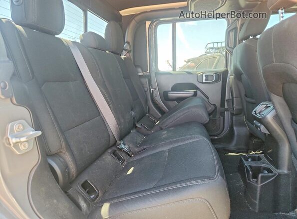 1C6HJTAG8ML568313 2021 JEEP GLADIATOR Gray Rear seats view