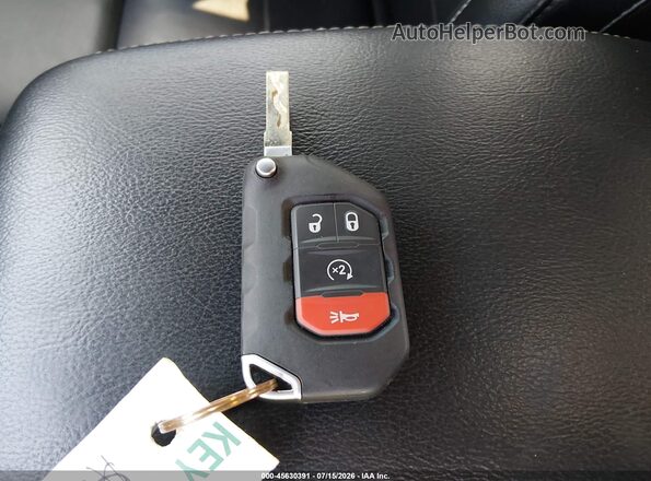 1C6HJTFG1LL170755 2020 JEEP GLADIATOR Black Widok deski rozdzielczej