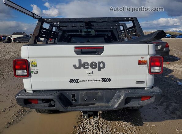 1C6HJTFG2ML506706 2021 JEEP GLADIATOR White Rear view