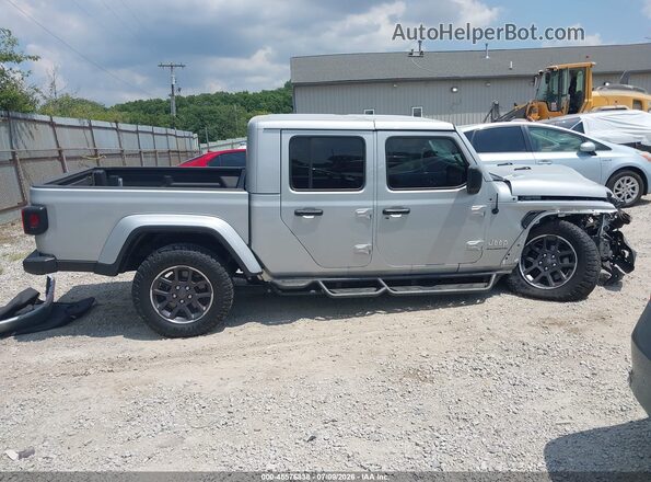 1C6HJTFG3PL531845 2023 JEEP GLADIATOR Silver Սալոնի 360 աստիճան տեսք