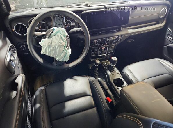 1C6JJTAG6RL133766 2024 JEEP GLADIATOR Черный Вид панели приборов