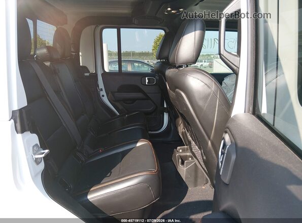 1C6JJTEG9PL543825 2023 JEEP GLADIATOR White VIN კოდის სტიკერის ხედი