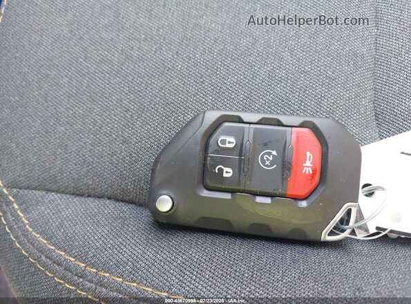 1C6PJTAG4SL525208 2025 JEEP GLADIATOR Gray Widok deski rozdzielczej