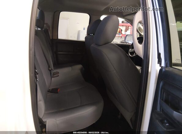 1C6RR6FG0JS290676 2018 RAM 1500 White Widok naklejki z numerem VIN