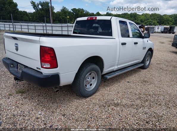 1C6RR6FG0JS303605 2018 RAM 1500 Белый Задняя правая четверть