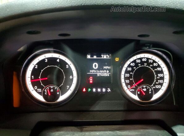 1C6RR6FG0MS503940 2021 RAM 1500 White Widok zestawu wskaźników