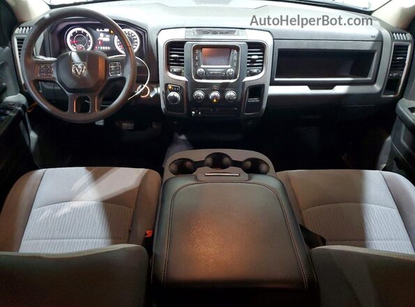 1C6RR6FG0MS503940 2021 RAM 1500 White Widok deski rozdzielczej