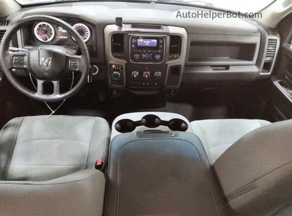 1C6RR6FG1KS657036 2019 RAM 1500 Белый Вид панели приборов