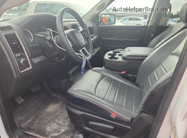 1C6RR6FG1PS522839 2023 RAM 1500 Белый Вид салона спереди