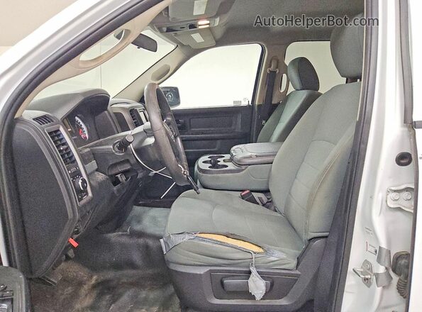 1C6RR6FG2HS622420 2017 RAM 1500 White Vista interior delantera