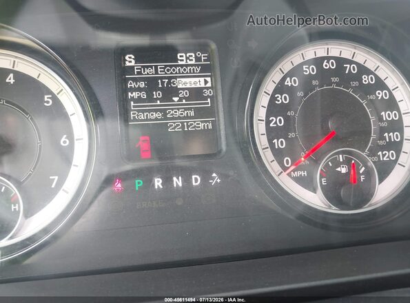 1C6RR6FG2JS303606 2018 RAM 1500 White Հետևի նստատեղերի տեսք