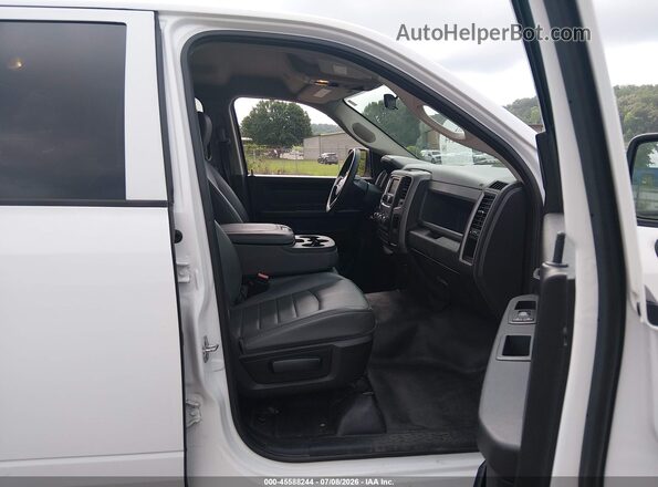 1C6RR6FG3JS303601 2018 RAM 1500 White Սալոնի դիմացի տեսք