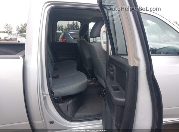 1C6RR6FG3JS322262 2018 RAM 1500 Silver Vista de la etiqueta del VIN