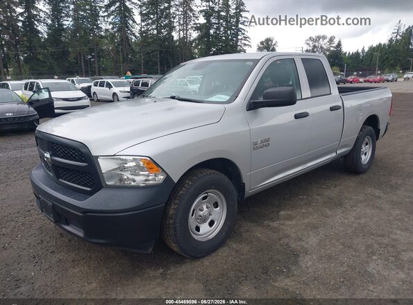 1C6RR6FG3JS322262 2018 RAM 1500 Silver Vista tres cuartos delantera izquierda