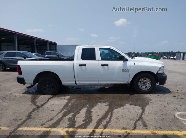 1C6RR6FG4JS272410 2018 RAM 1500 Белый Вид задней части салона