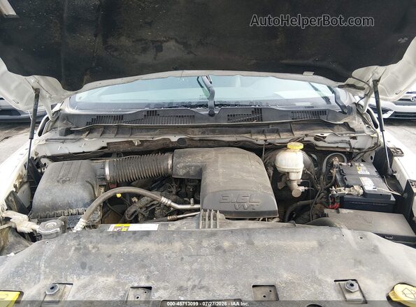 1C6RR6FG4JS272410 2018 RAM 1500 Белый Вид сзади