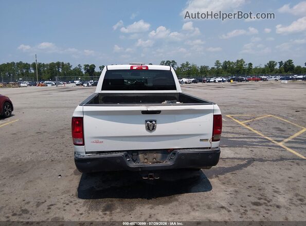 1C6RR6FG4JS272410 2018 RAM 1500 Белый 